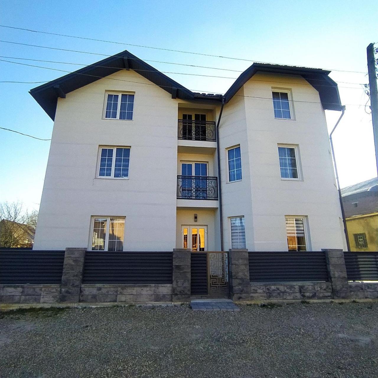 Harmony Lazeshchyna Exterior foto